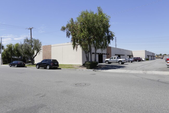 More details for 15321-15323 Texaco Ave, Paramount, CA - Industrial for Lease