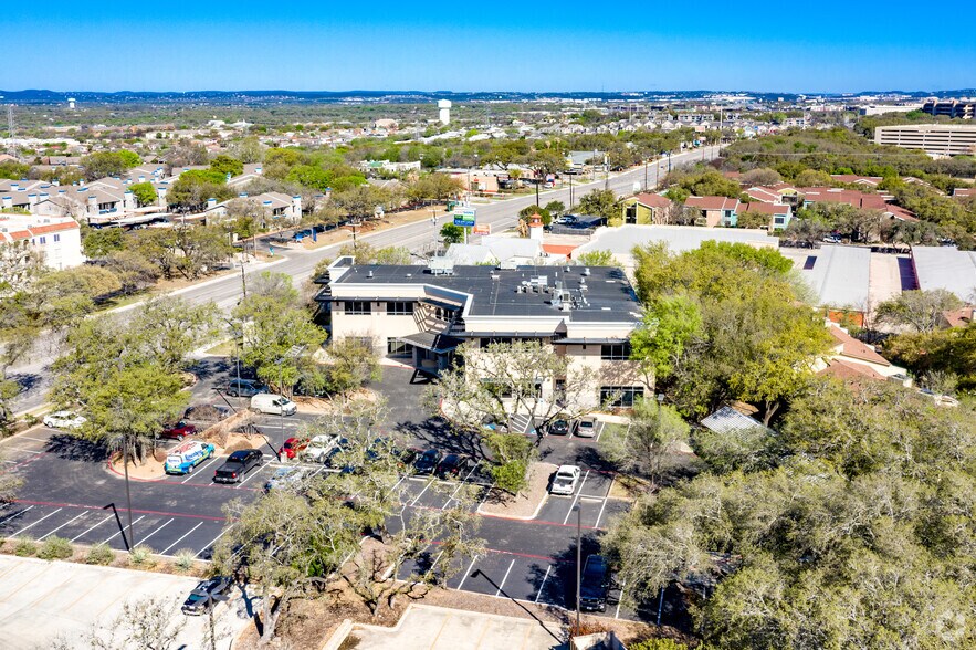 8706 Fredericksburg Rd, San Antonio, TX à vendre - Aérien - Image 3 de 4