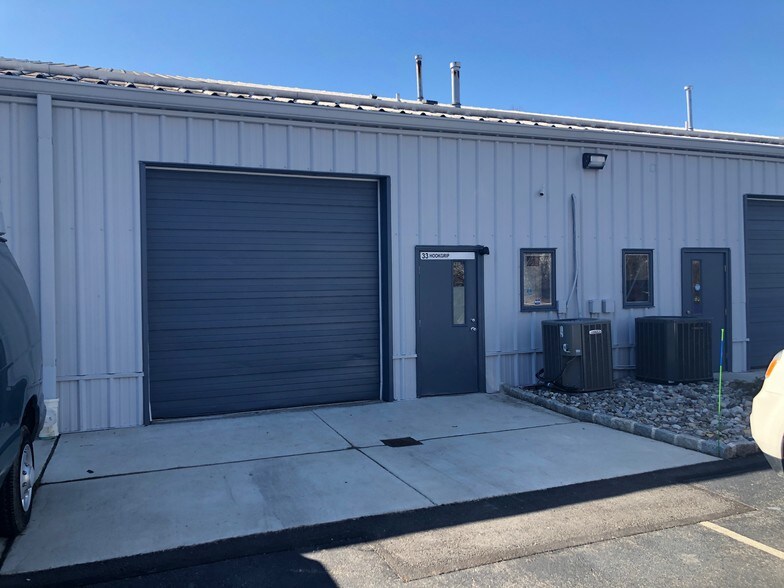 1879 Old Cuthbert Rd, Cherry Hill, NJ à louer - Photo du bâtiment - Image 3 de 5