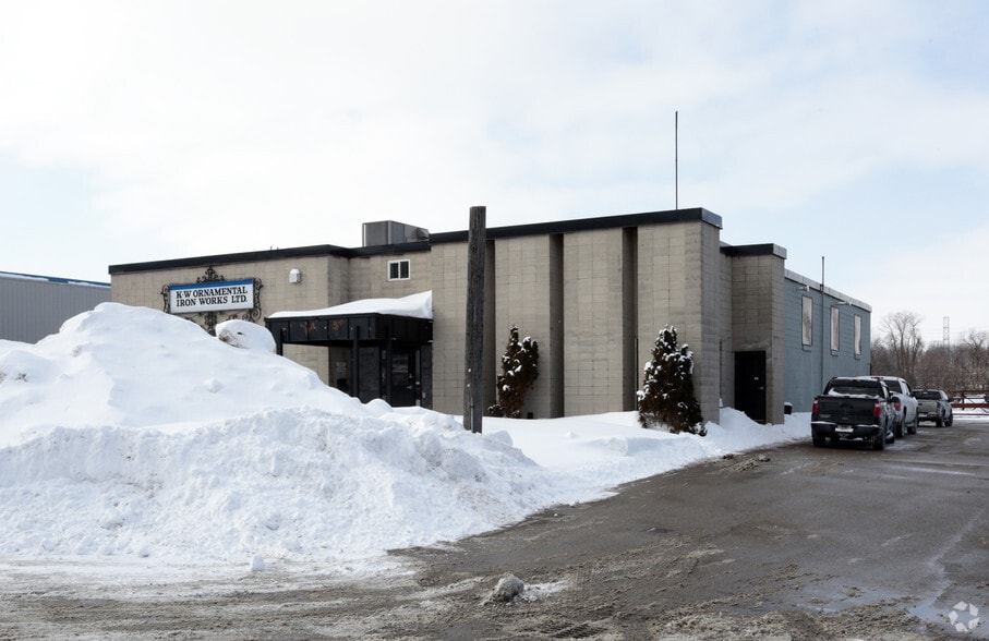 72 Schaeffer St, Waterloo, ON for sale - Building Photo - Image 2 of 2