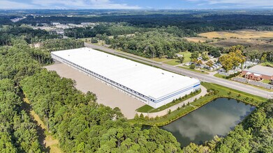 1315 Dean Forest Rd, Savannah, GA à louer Photo du bâtiment- Image 2 de 16