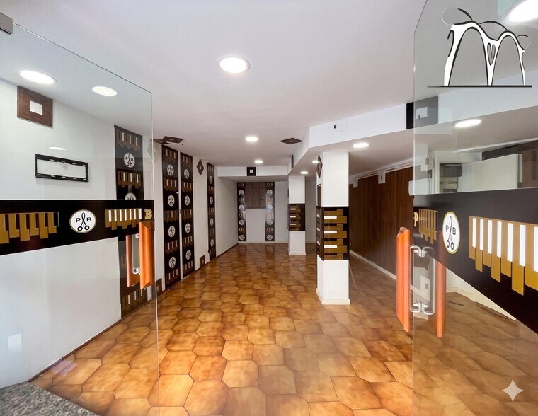 Immeuble residentiel dans Terrassa, Barcelona à vendre - Photo intérieure - Image 2 de 3