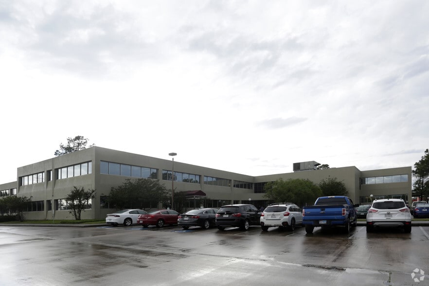 14011 Park Dr, Tomball, TX à vendre - Photo du bâtiment - Image 3 de 7