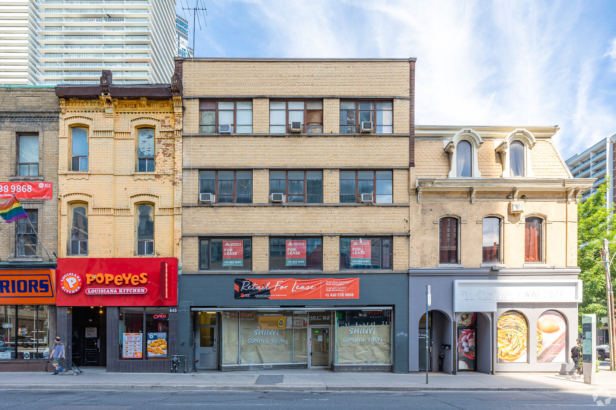 641 Yonge St, Toronto, ON for lease Primary Photo- Image 1 of 3