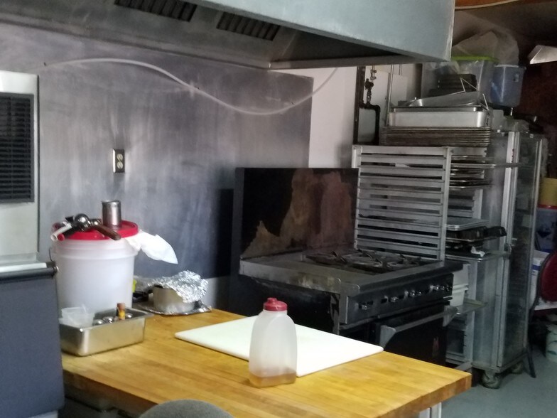 333 S Lake Havasu Ave, Lake Havasu City, AZ for sale - Interior Photo - Image 2 of 6