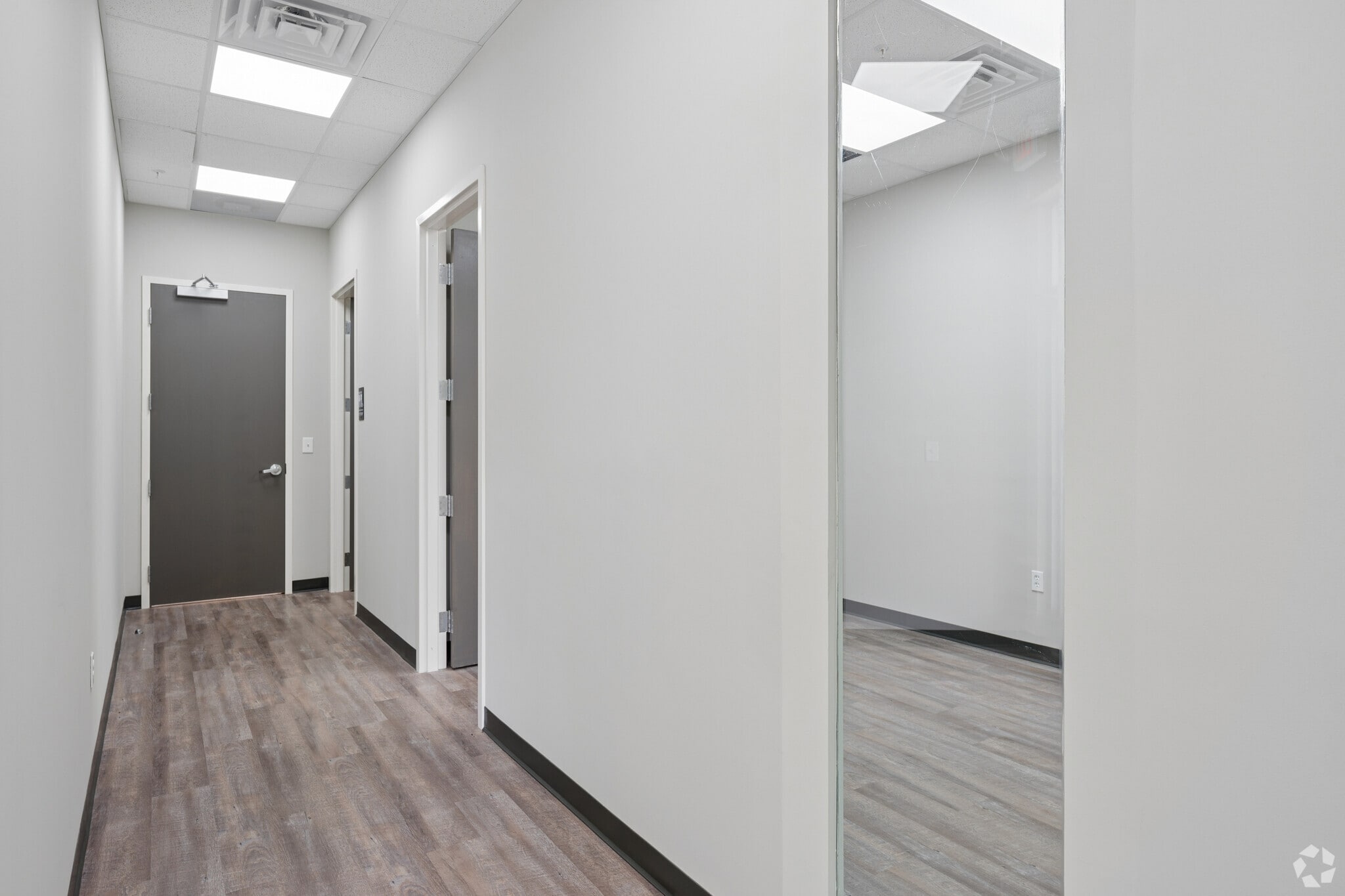 2975 Breckinridge Blvd, Duluth, GA for lease Interior Photo- Image 1 of 4