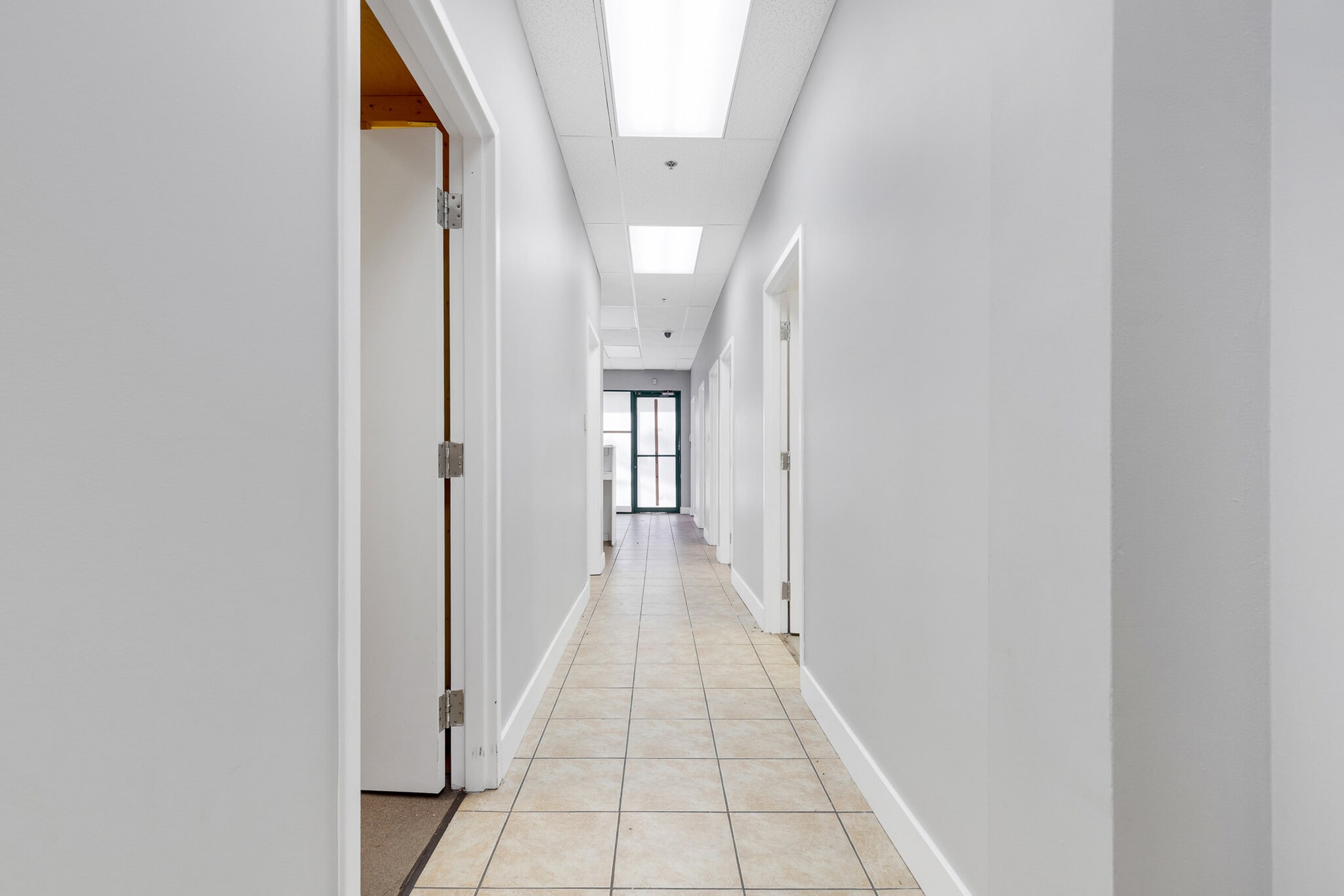 6525-6565 Boul Décarie, Montréal, QC for lease Interior Photo- Image 1 of 11