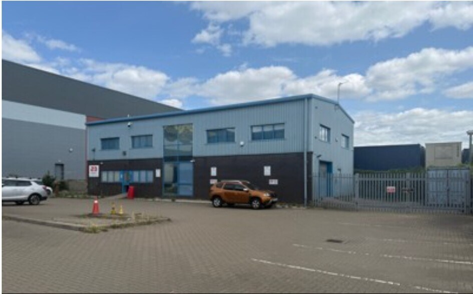 George Summers Clos, Rochester à louer - Photo du bâtiment - Image 3 de 3