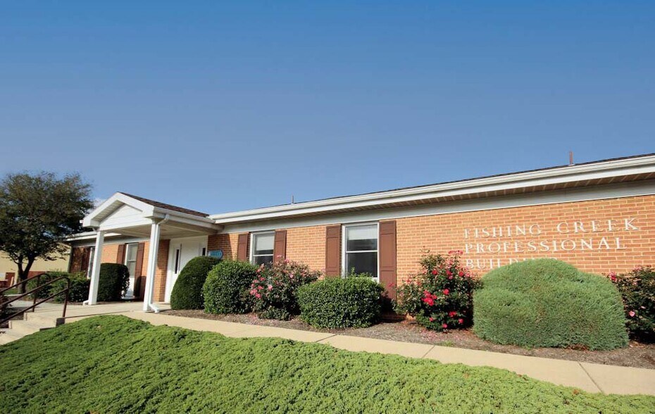 564 Old York Rd, Etters, PA à louer - Photo du bâtiment - Image 1 de 4