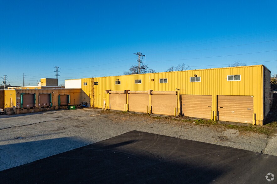 2006 Rodman Rd, Elsmere, DE à louer - Photo du bâtiment - Image 3 de 7