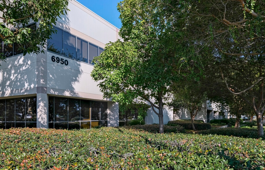 6950 Hollister Ave, Goleta, CA for lease - Building Photo - Image 2 of 6