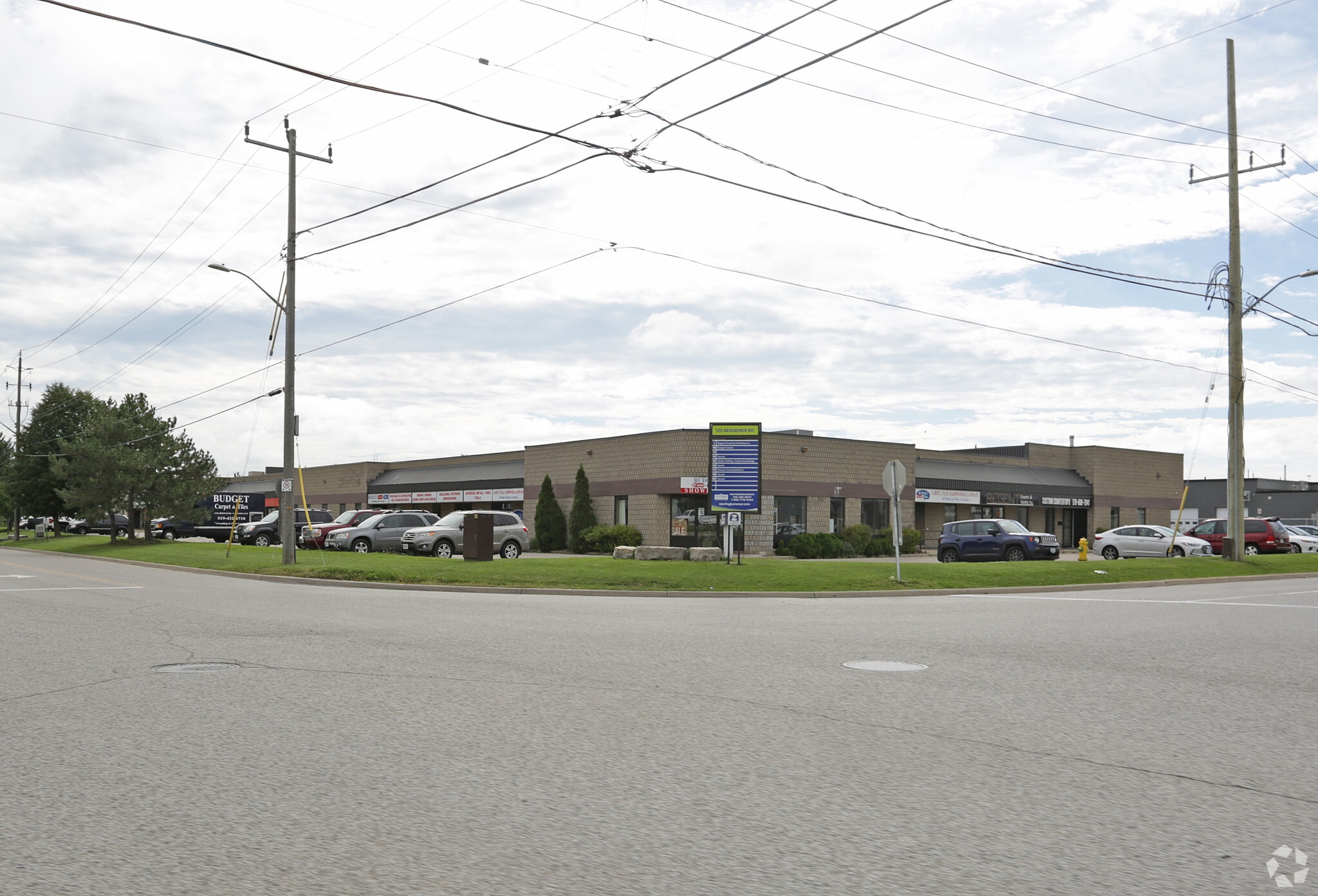 125 Bessemer Rd, London, ON for sale Primary Photo- Image 1 of 1