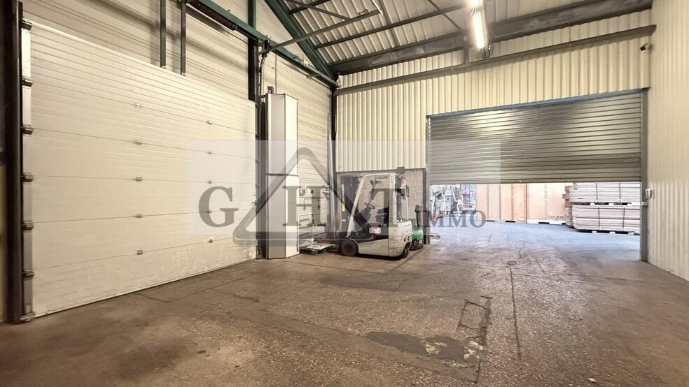 Industrial in Mareuil-lès-Meaux for lease - Building Photo - Image 3 of 21