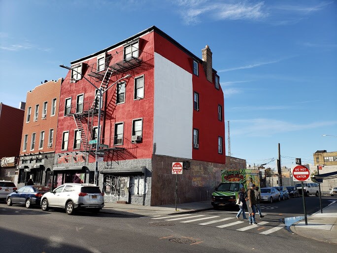 1045-1047 Flushing Ave, Brooklyn, NY à louer Photo principale- Image 1 de 32