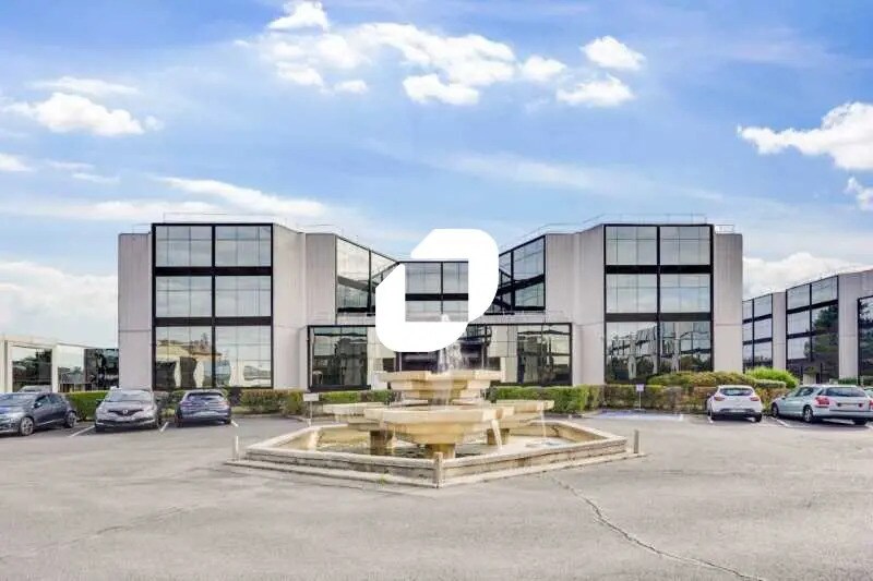 Office in Argenteuil for lease Building Photo- Image 1 of 26