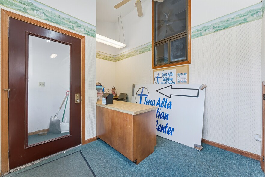 102 4th St, Terra Alta, WV à vendre - Photo du bâtiment - Image 3 de 51