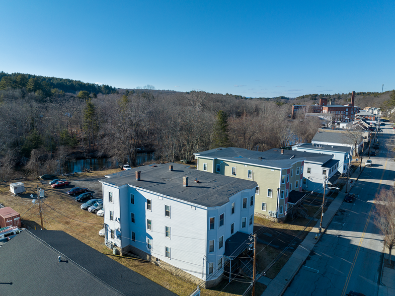 2239-2247 Providence Rd, Northbridge, MA à vendre - Photo du bâtiment - Image 1 de 1