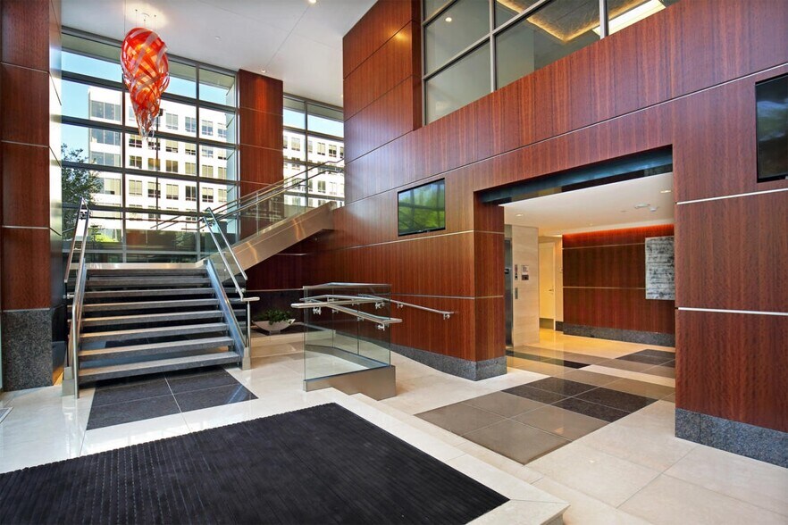 5960 Berkshire Ln, Dallas, TX à louer - Photo intérieure - Image 3 de 9