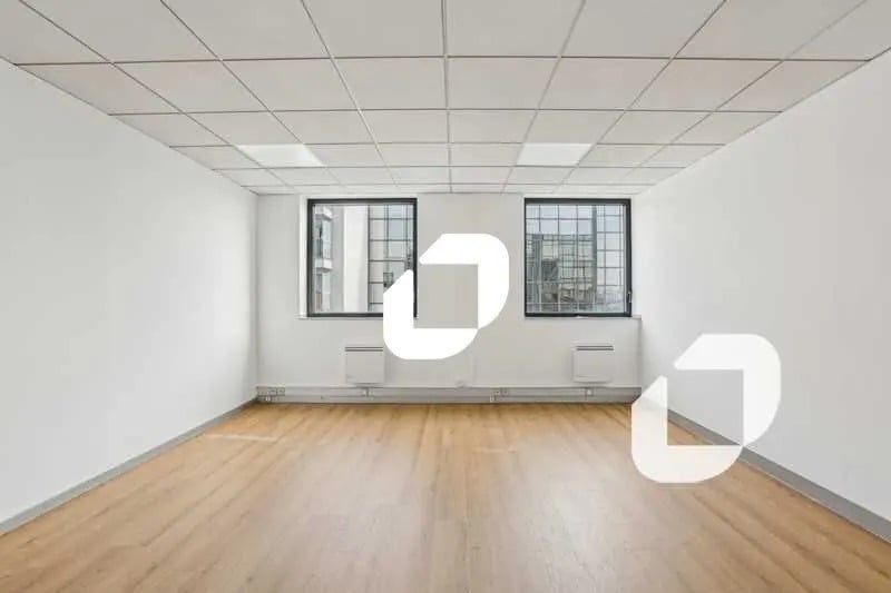 51-55 Rue Hoche, Ivry-sur-Seine for lease - Interior Photo - Image 1 of 1