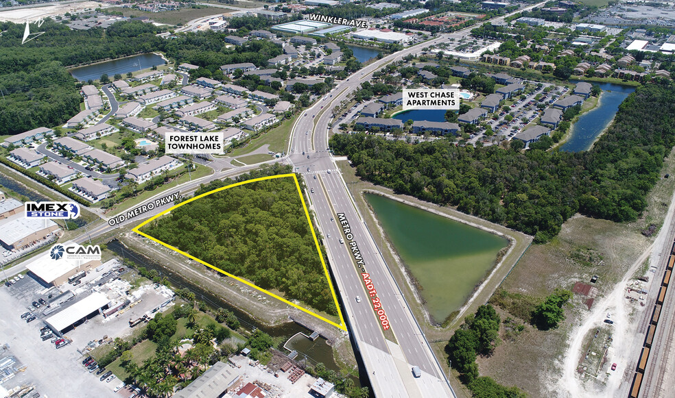 Metro Pkwy, Fort Myers, FL à vendre - Aérien - Image 2 de 5