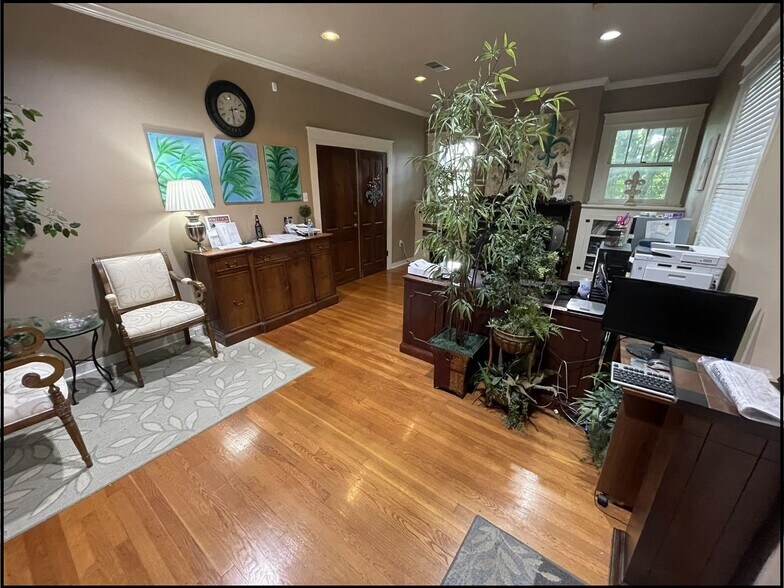 638 Penalver St, Baton Rouge, LA for sale - Interior Photo - Image 2 of 3