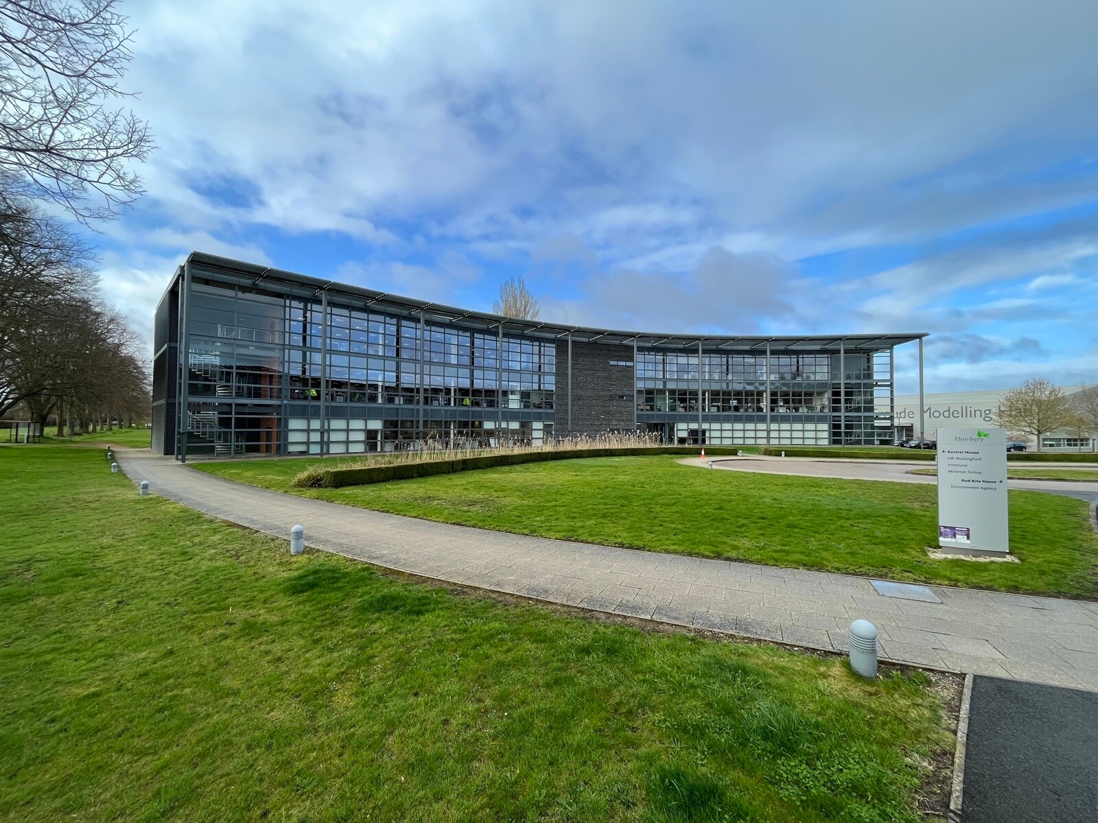 Howbery Park, Wallingford à louer Photo du bâtiment- Image 1 de 2