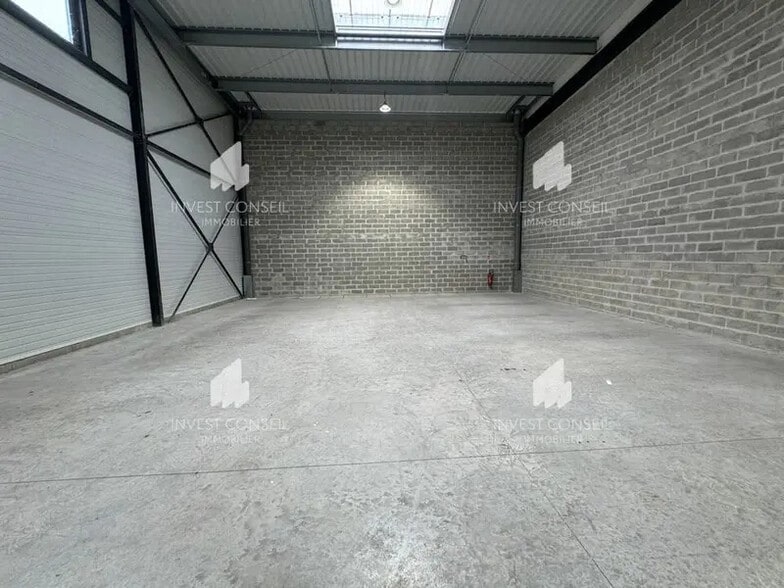 17 Rue Georges Melies, Cormeilles-en-Parisis for lease - Building Photo - Image 1 of 6