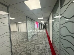 Office in Meudon for lease Interior Photo- Image 2 of 3