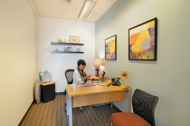 Plus de détails pour 5600 N River Rd, Rosemont, IL - Coworking à louer