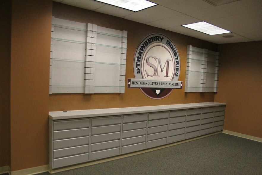 1630 Market Center Blvd, O'Fallon, MO à louer - Photo intérieure - Image 2 de 4