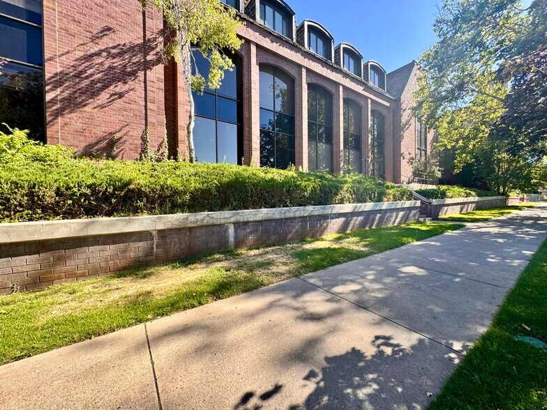 275 E South Temple, Salt Lake City, UT for lease - Building Photo - Image 2 of 12