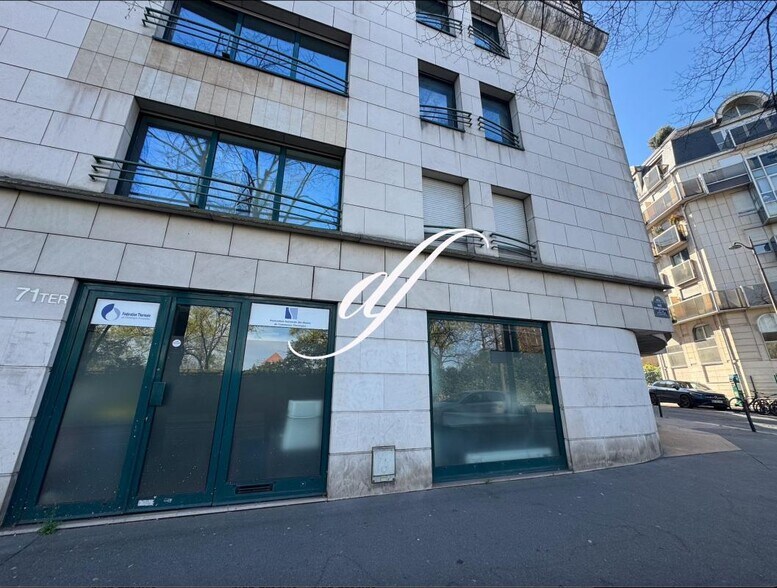 Retail in Paris for lease - Building Photo - Image 2 of 8