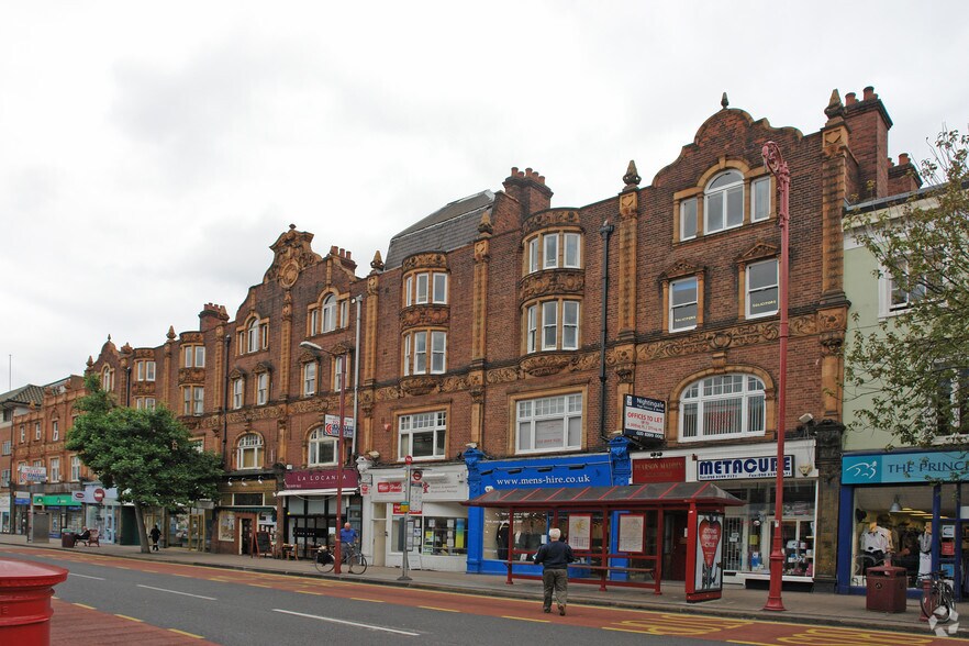 6-10 Claremont Rd, Surbiton à louer - Photo du bâtiment - Image 3 de 3