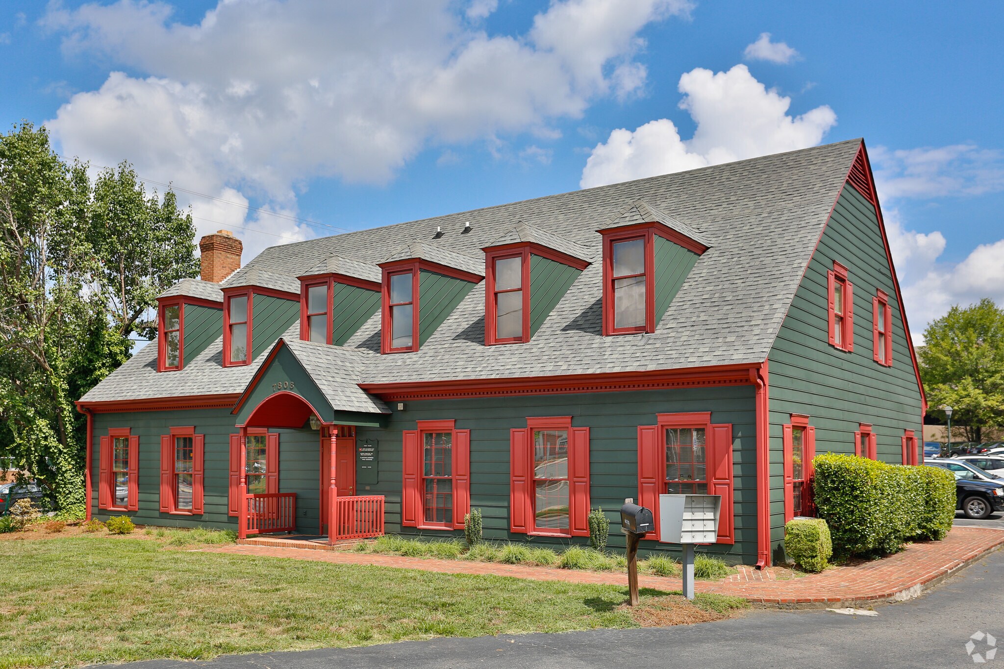 7808 Pineville-Matthews Rd, Charlotte, NC à louer Photo principale- Image 1 de 15