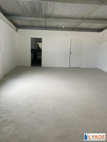 Gémenos, Gémenos for lease - Interior Photo - Image 2 of 2