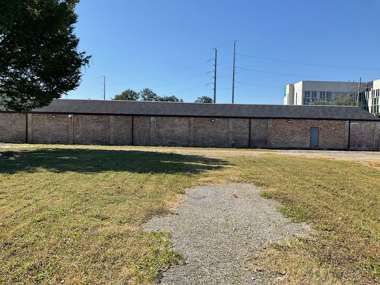 120 N Roman St, New Orleans, LA à louer - Photo du bâtiment - Image 2 de 4