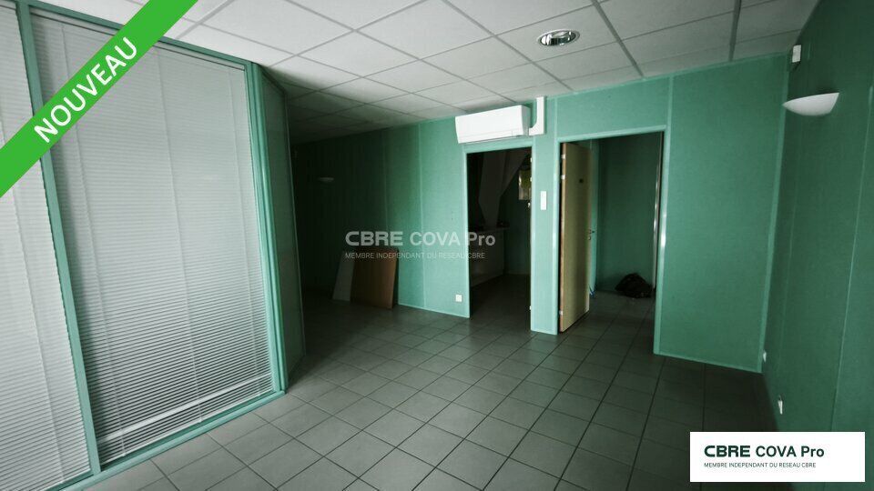 Office in Dole for lease - Interior Photo - Image 3 of 4