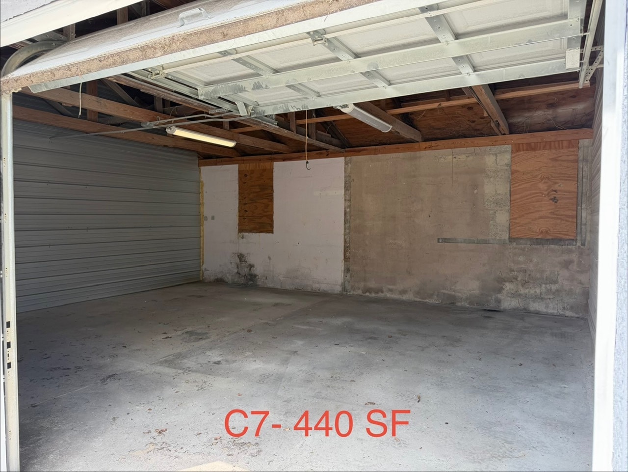 504 Center Rd, Fort Myers, FL for lease Interior Photo- Image 1 of 2