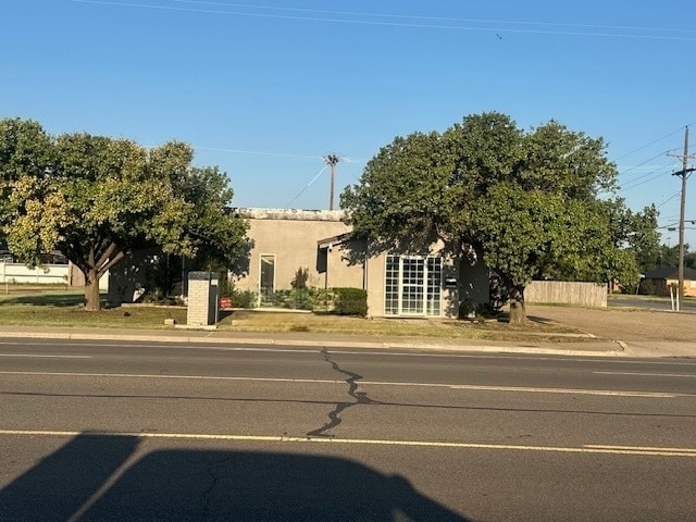 1835 N Hobart St, Pampa, TX for sale Primary Photo- Image 1 of 5