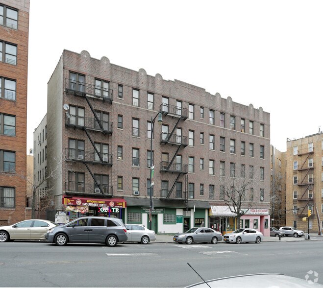 3505 Wayne Ave, Bronx, NY à vendre - Photo du bâtiment - Image 2 de 4