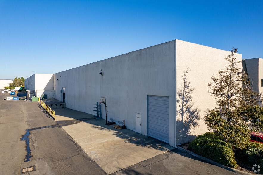 37100-37920 Central Ct, Newark, CA for lease - Building Photo - Image 3 of 6