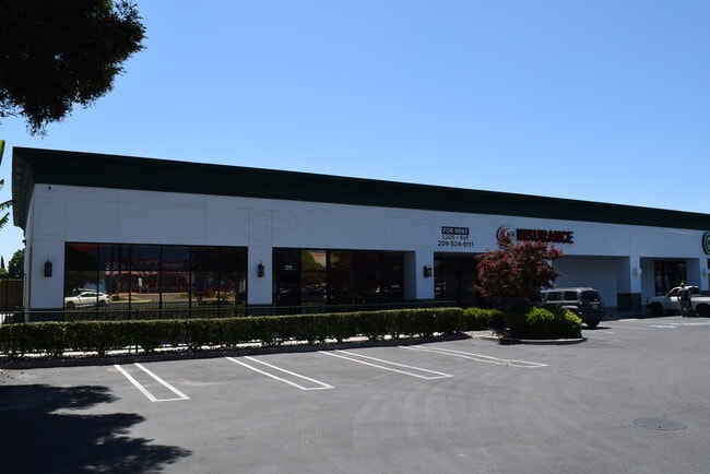 More details for 2542 Patterson Rd, Riverbank, CA - Retail for Lease