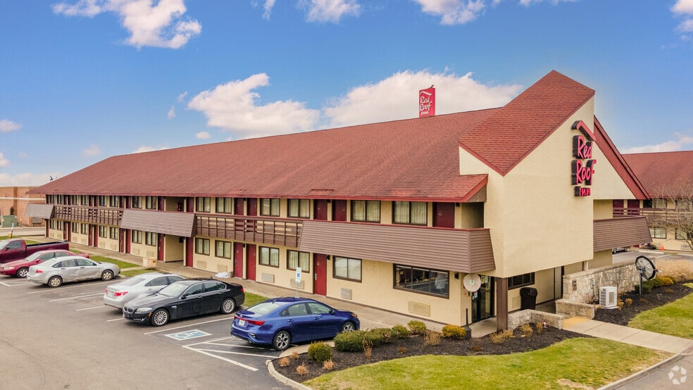 7370 Miller Ln, Dayton, OH for sale - Primary Photo - Image 1 of 4