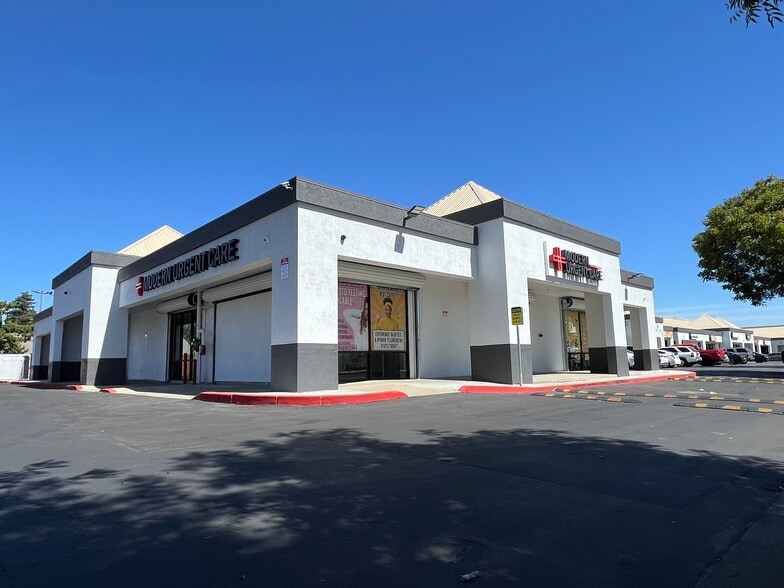 3121 Yosemite Blvd, Modesto, CA for lease - Building Photo - Image 1 of 22
