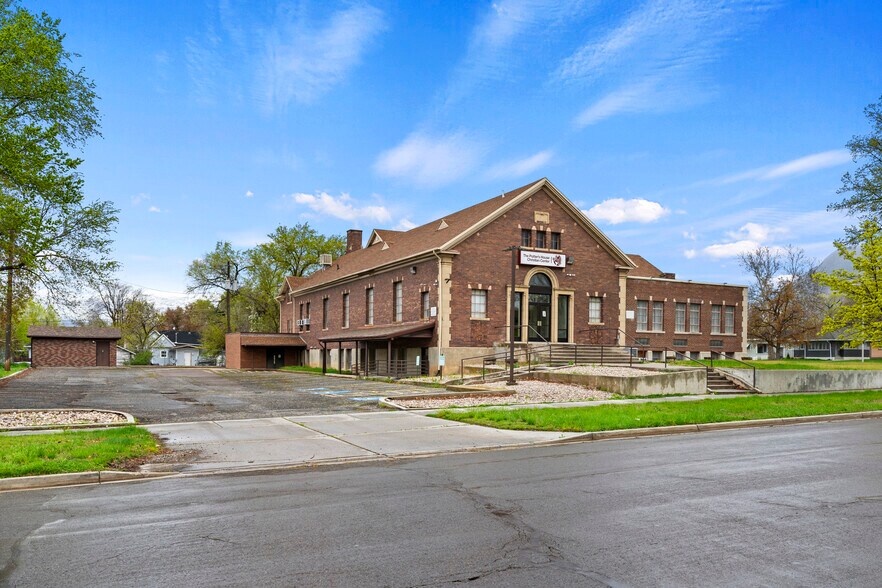 2873 Quincy Ave, Ogden, UT à vendre - Photo du bâtiment - Image 1 de 1
