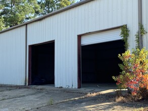 1014 Industrial Park Dr, Clinton, MS for lease Building Photo- Image 2 of 4