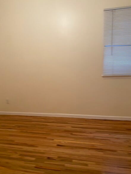 2000 Kings Hwy, Brooklyn, NY for lease - Building Photo - Image 2 of 29