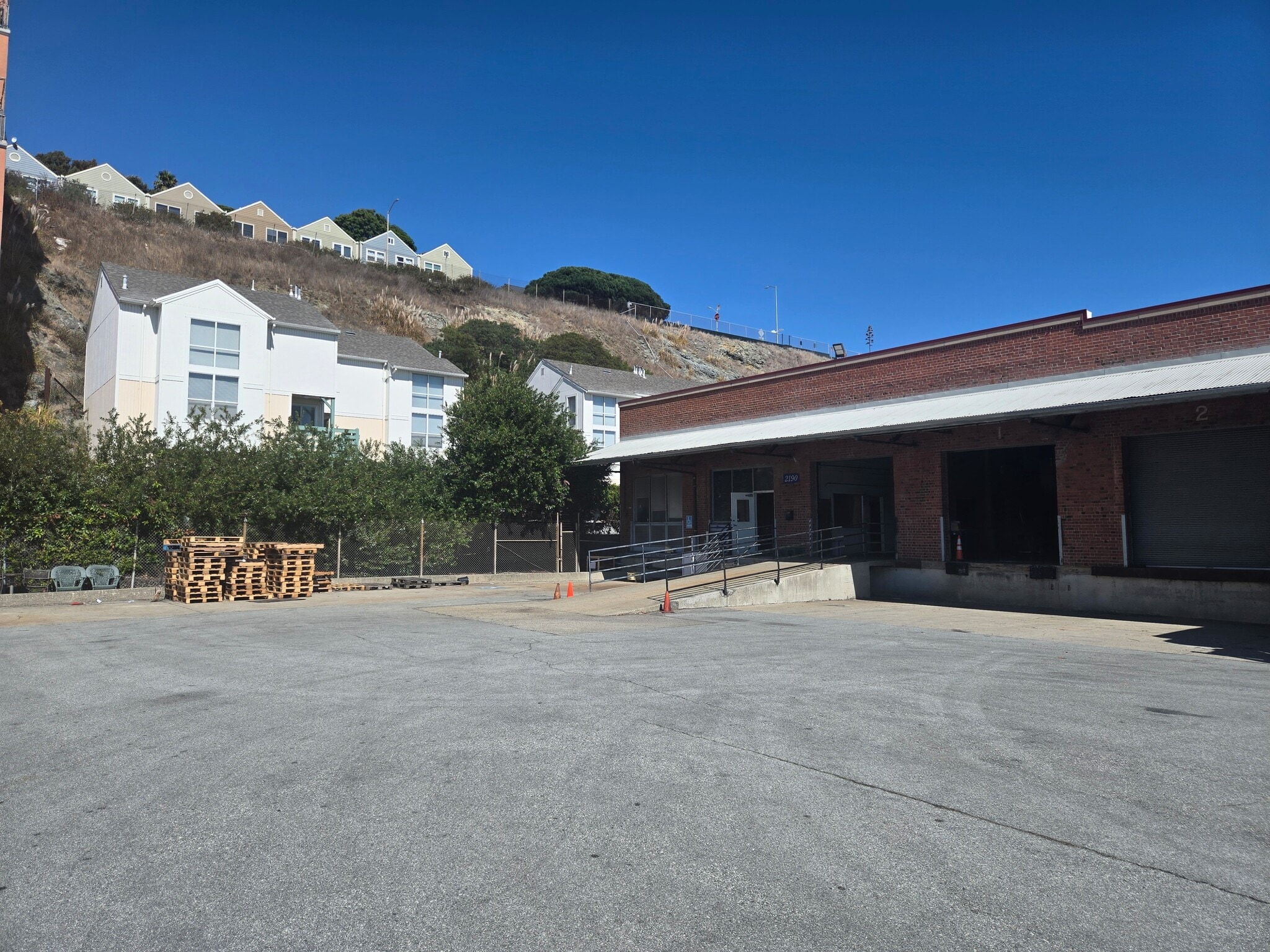 2190 Cesar Chavez, San Francisco, CA for lease Building Photo- Image 1 of 2