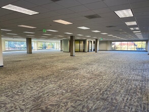 2600 Corporate Dr, Birmingham, AL for lease Interior Photo- Image 2 of 3