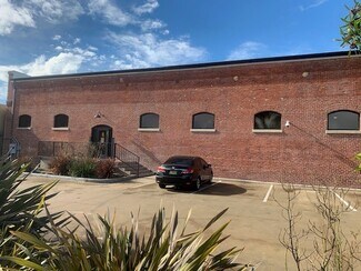 Plus de détails pour 2406 S Main St, Santa Ana, CA - Industriel à louer